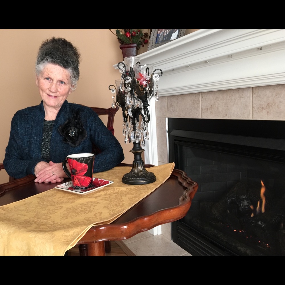 Meet your Posher, Sandra